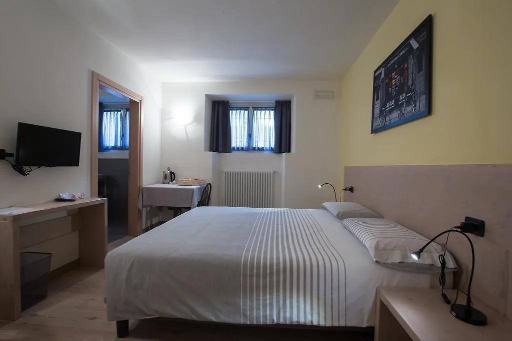 Marzia Rooms Bormio 0*,  Italy